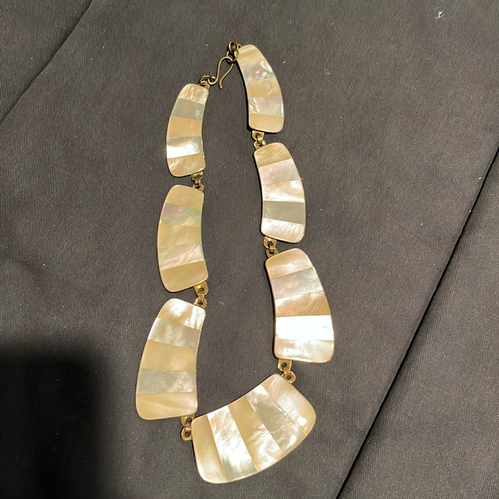 Costume “ mother of pearl” necklace